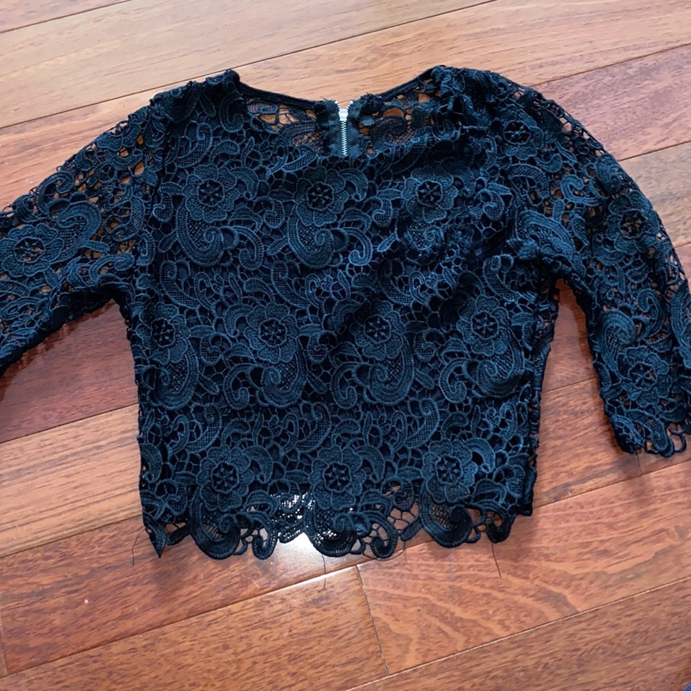 SÚPER CUTE BLACK TOP